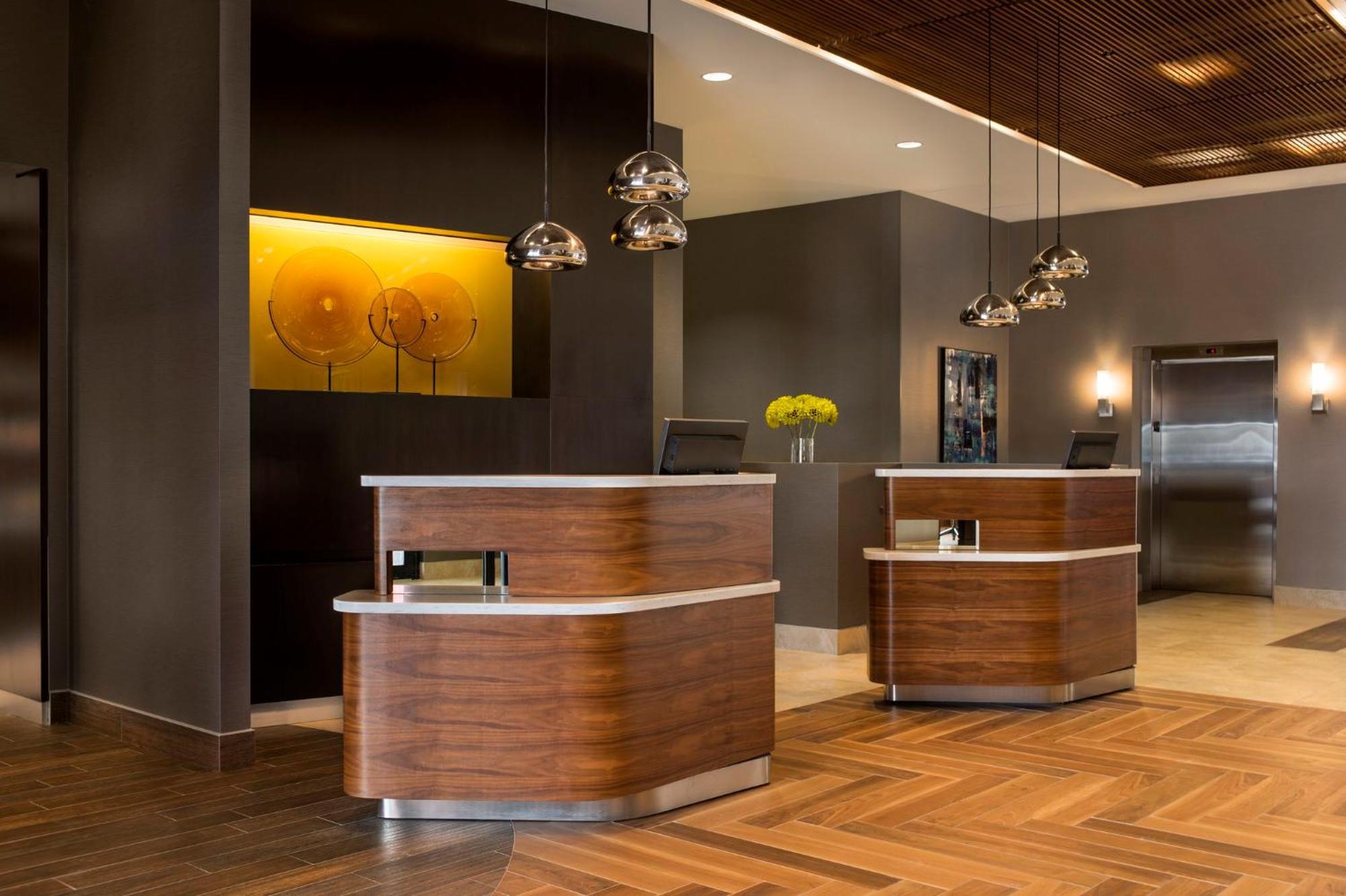 Courtyard By Marriott Calgary South Hotel Kültér fotó