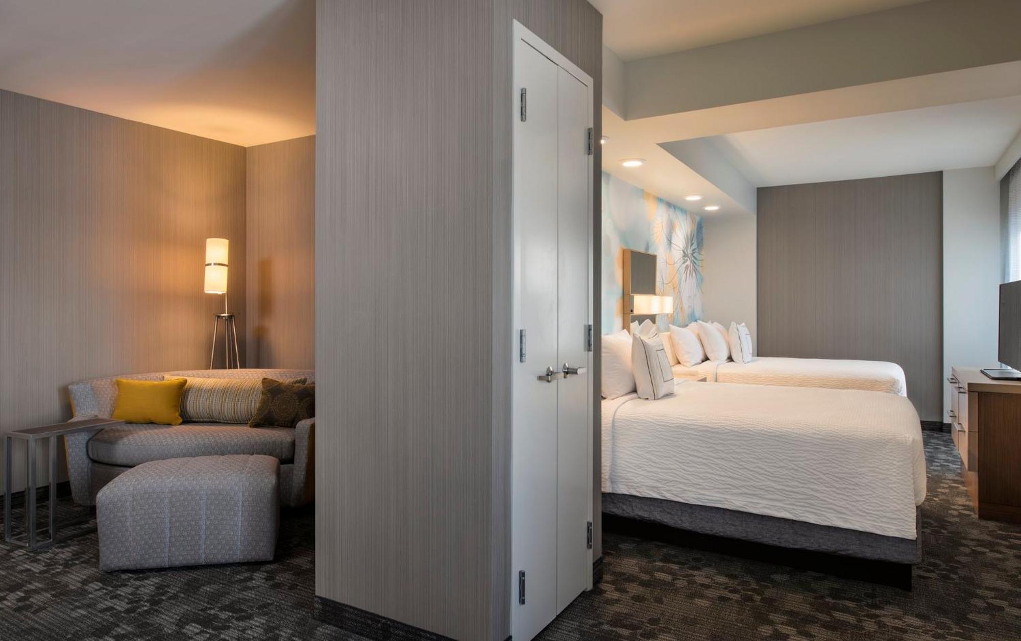 Courtyard By Marriott Calgary South Hotel Kültér fotó