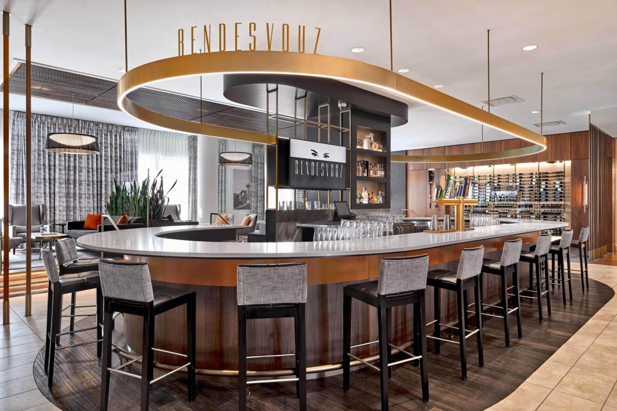Courtyard By Marriott Calgary South Hotel Kültér fotó