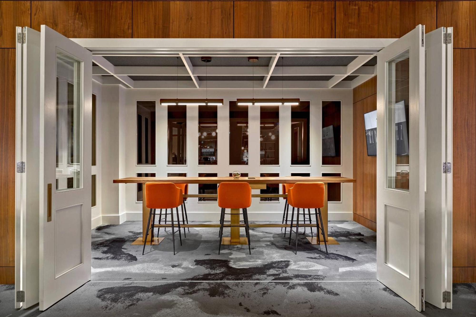 Courtyard By Marriott Calgary South Hotel Kültér fotó
